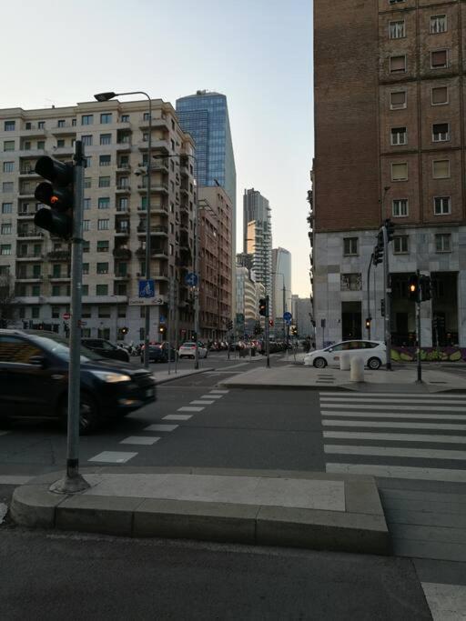 Suite Mm3/Repubblica, 2 Min. Da Staz. Centrale Milano Exterior foto